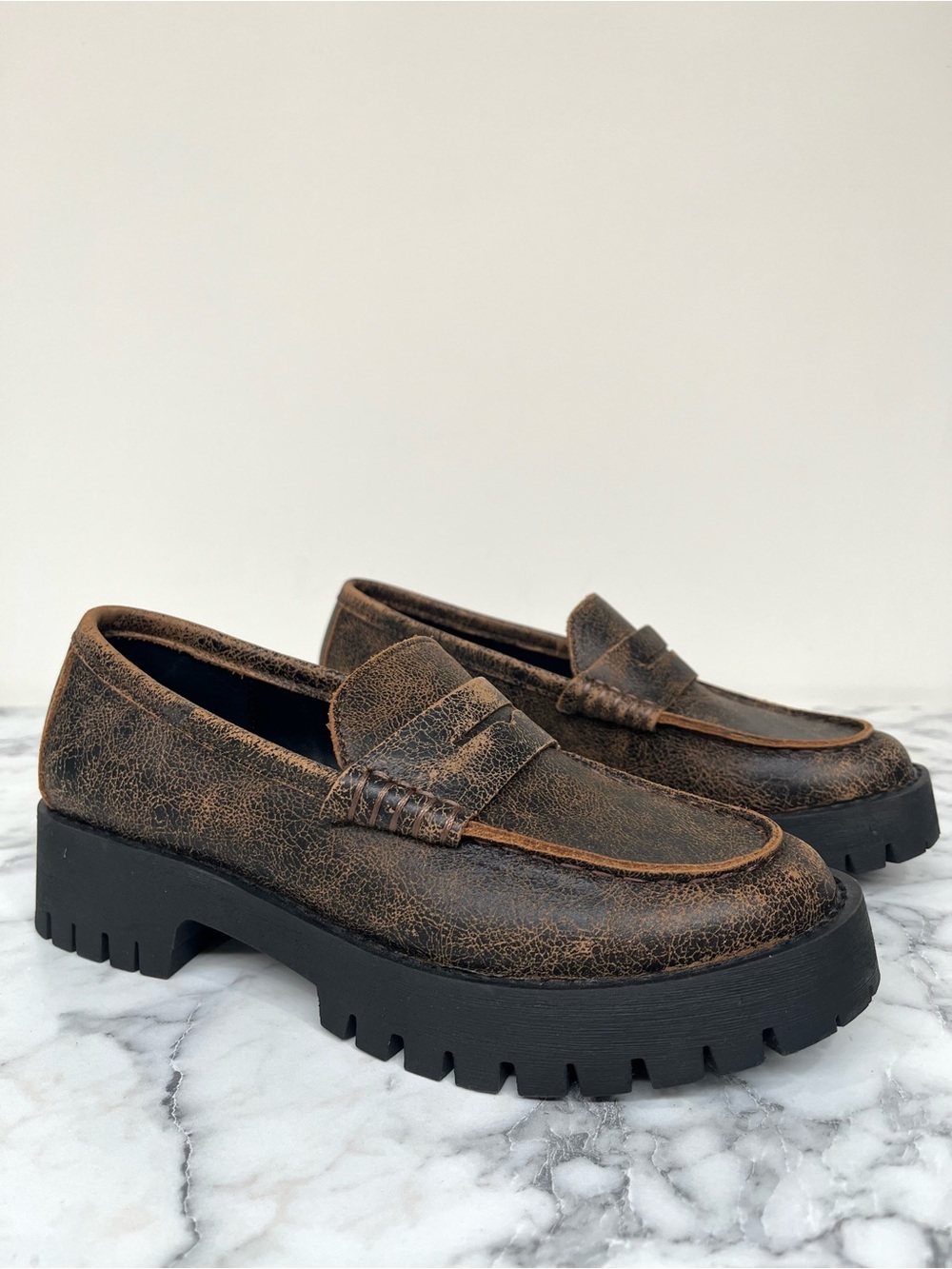 Steve Madden Langsten Chunky Platform Loafers Lug Sole Distressed Brown Leather